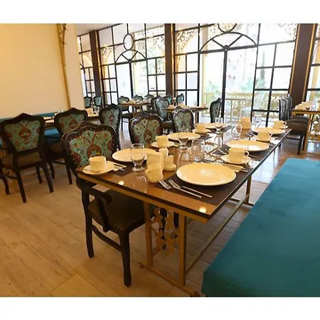 Hotell Merada 4*